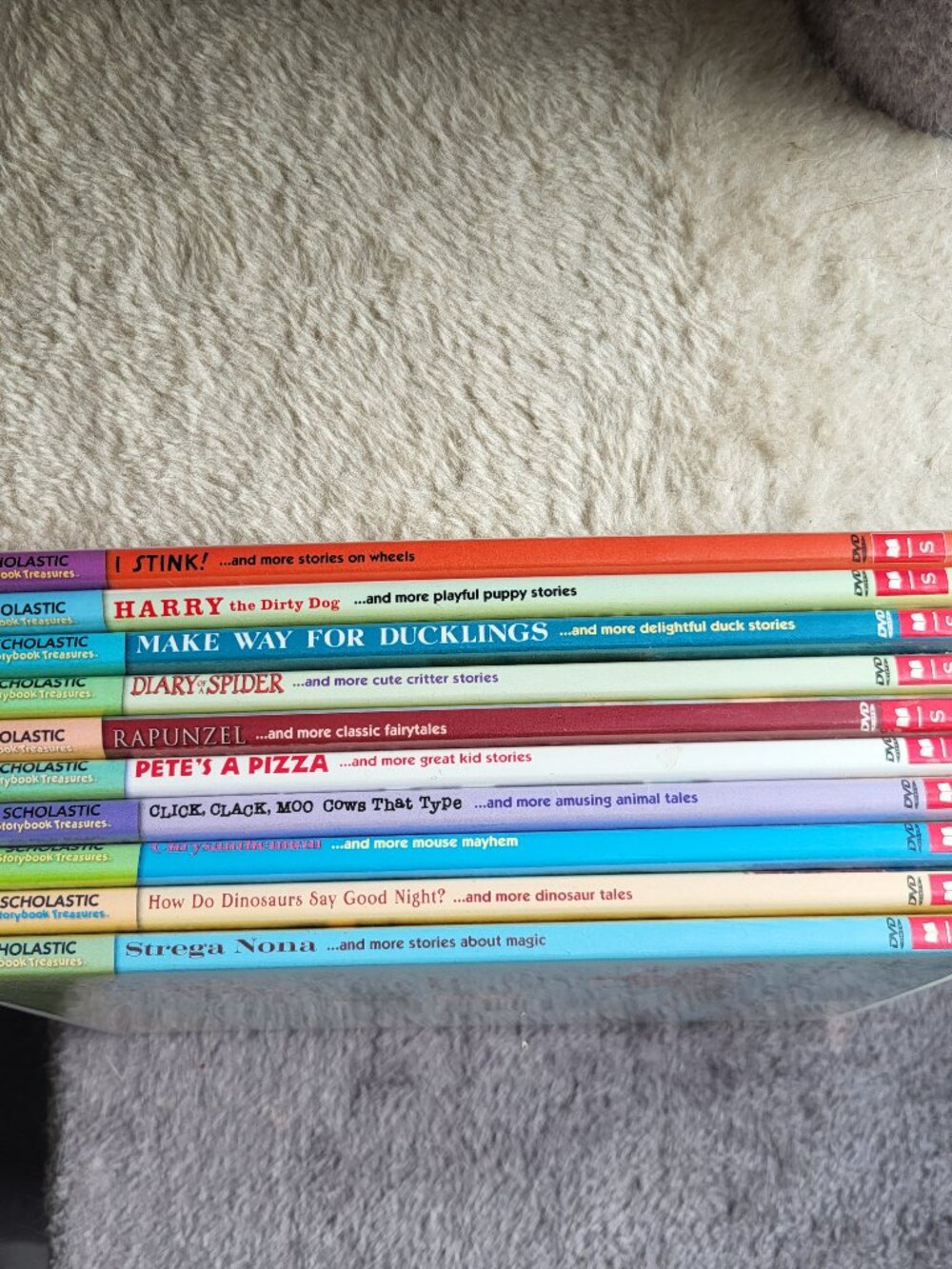 Scholastic Video Collection DVDs Storybook Treasures Lot of 10 Good condition